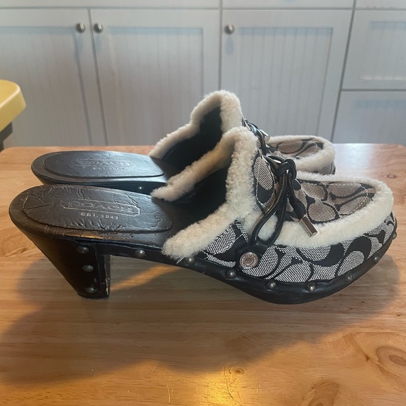 Coach “Ruthie” Shearling Trim Mules - Size 7.5 Flaws Please Read - Picture 5 of 10